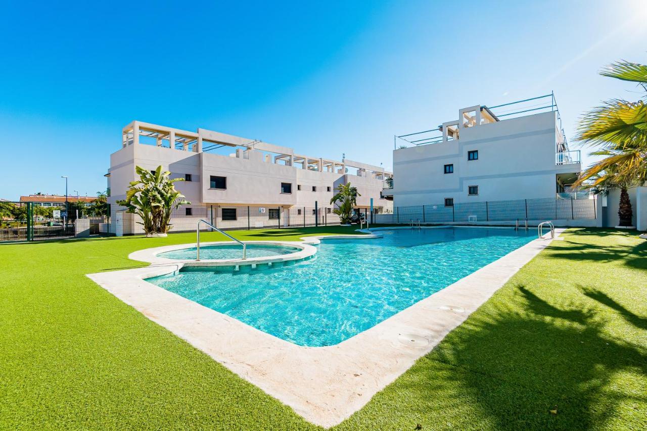 Apartamento Peonia Torre de la Horadada المظهر الخارجي الصورة