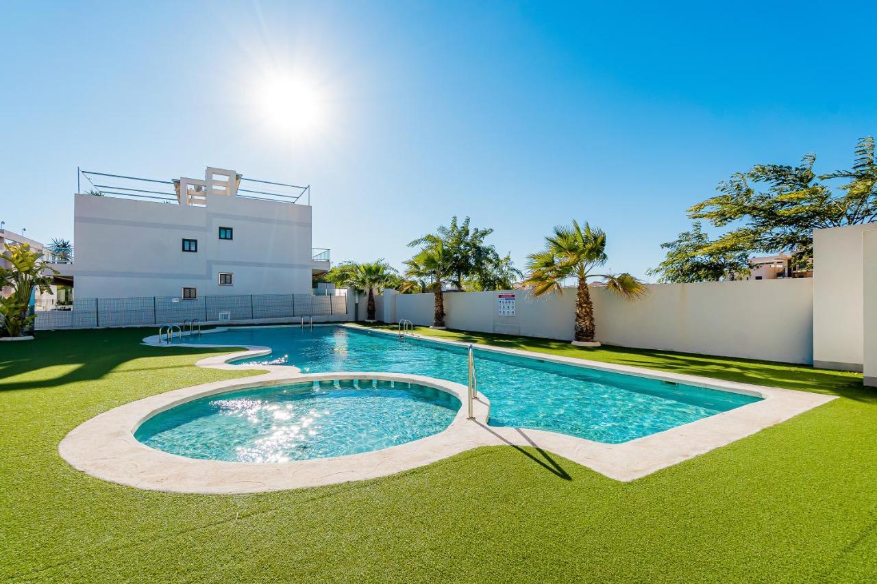 Apartamento Peonia Torre de la Horadada المظهر الخارجي الصورة